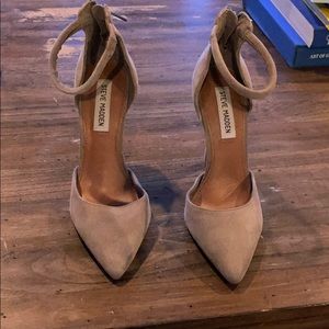 Steve Madden pumps